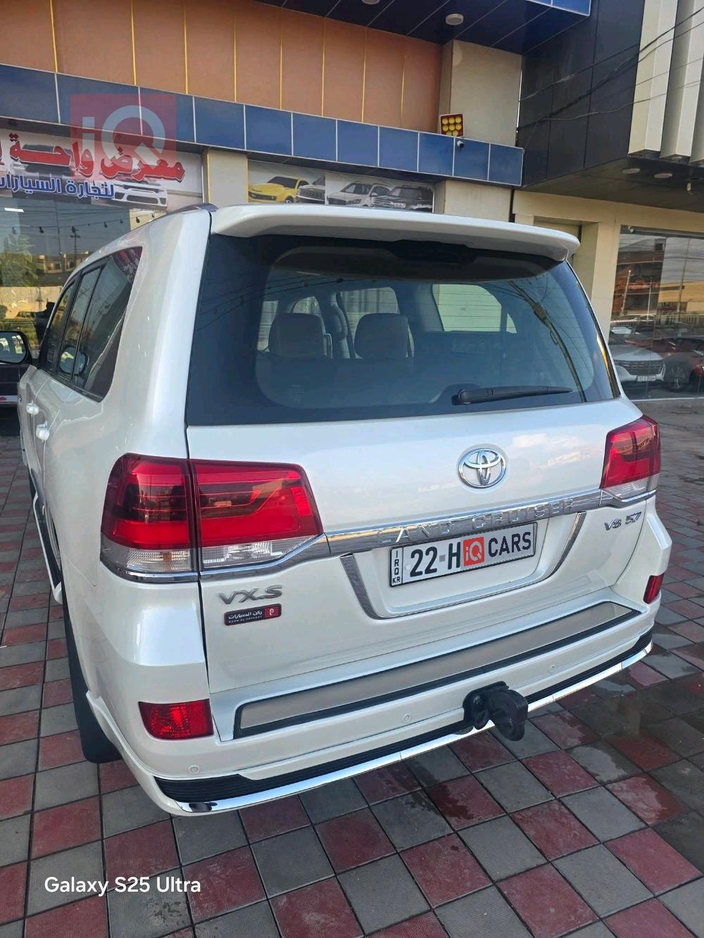 تويوتا لاندكروزر